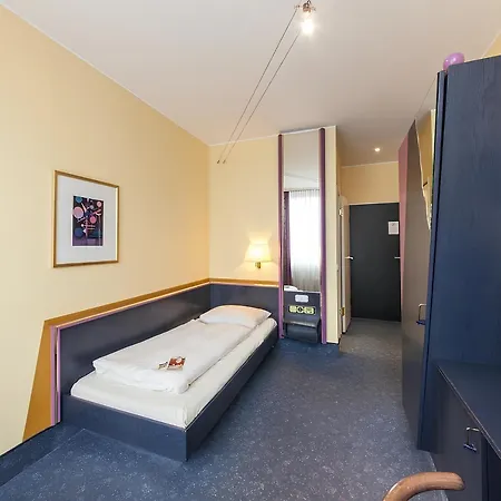 Scope Mirage 3* Neuss