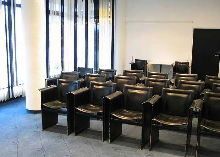 Scope Mirage 3* Neuss